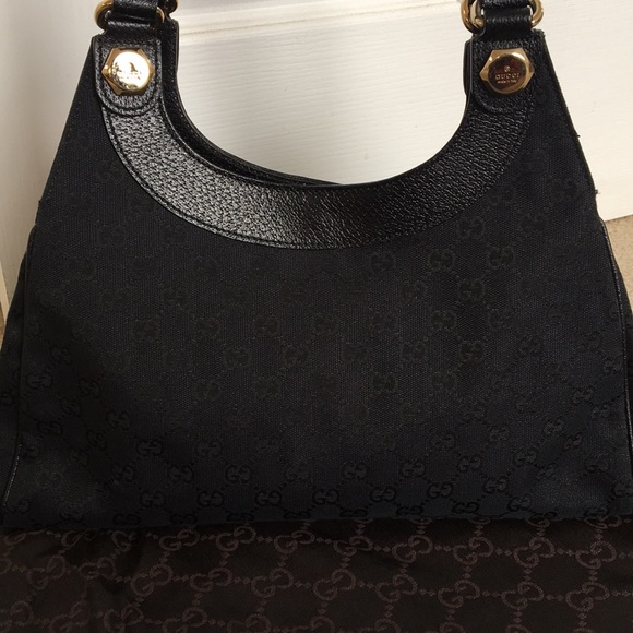 Gucci Signature Monogramed Hobo with Leather Trim - Picture 4 of 7